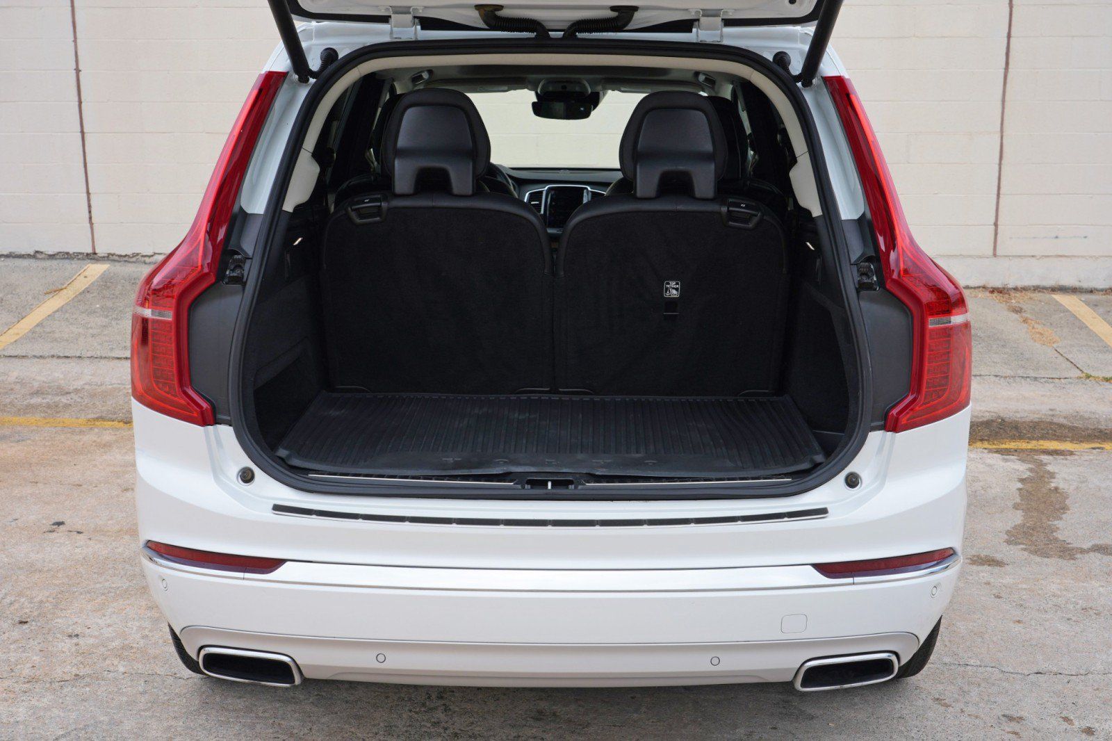 Used 2021 Volvo XC90 T8 Inscription Expression w/ Advanced Package AWD/4WD image 8