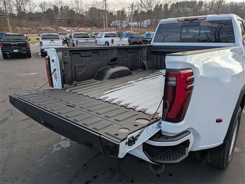 New 2026 GMC Sierra 3500 Denali Ultimate image 33