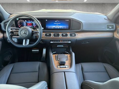 Used 2025 Mercedes-Benz GLS 450 4MATIC image 20