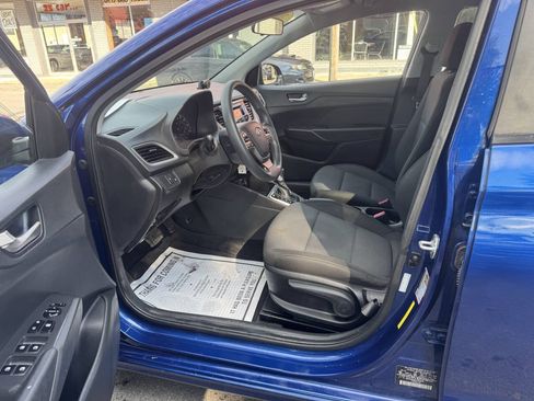 Used 2020 Hyundai Accent SE FWD image 7