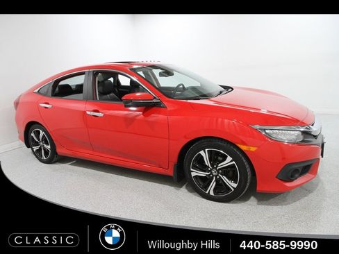 Used 2016 Honda Civic Touring image 1
