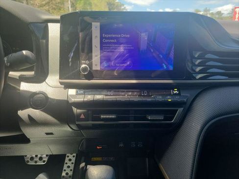 Certified 2025 Toyota Camry SE w/ Convenience Package FWD image 21