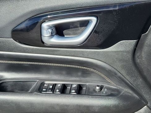 Certified 2023 Jeep Compass Limited image 17