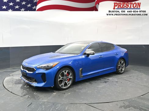 Used 2019 Kia Stinger GT2 image 1