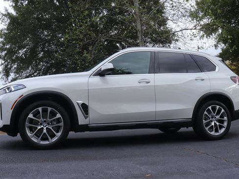 New 2026 BMW X5 sDrive40i w/ Premium Package image 48