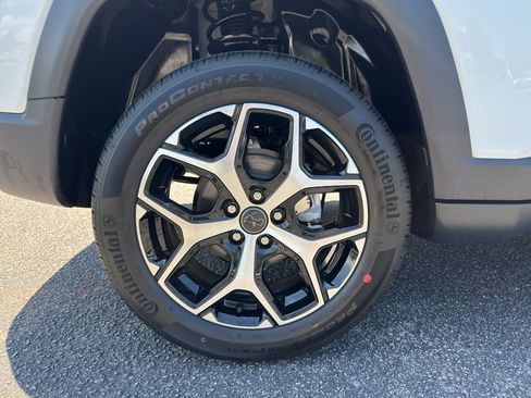 New 2026 Jeep Compass Limited AWD/4WD image 10