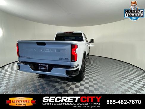Used 2026 Chevrolet Silverado 2500 High Country w/ High Country Premium Package AWD/4WD image 7
