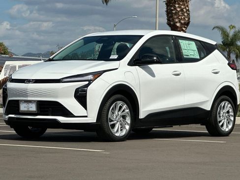 New 2027 Chevrolet Bolt LT w/ Comfort Package FWD image 8