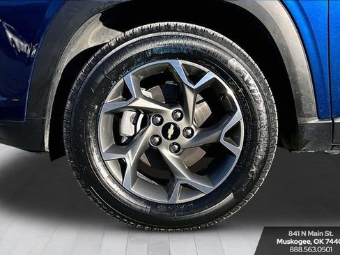 Used 2024 Chevrolet Trax LT w/ Driver Confidence Package image 31