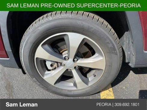 Used 2020 Jeep Cherokee Limited AWD/4WD image 7