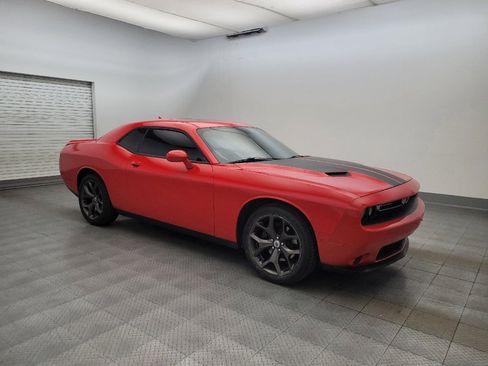 Used 2018 Dodge Challenger SXT Plus RWD image 11