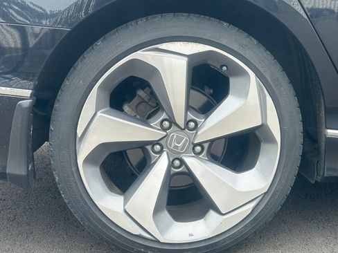 Used 2020 Honda Accord Touring image 9