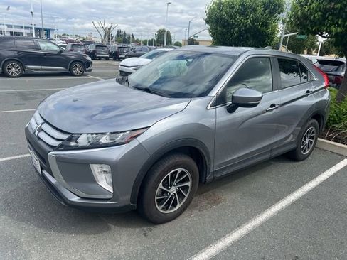 Used 2020 Mitsubishi Eclipse Cross ES image 1