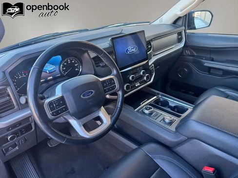 Used 2024 Ford Expedition Max XLT image 9