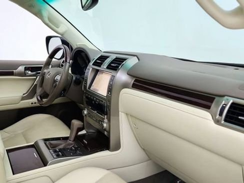 Used 2016 Lexus GX 460 Luxury image 20