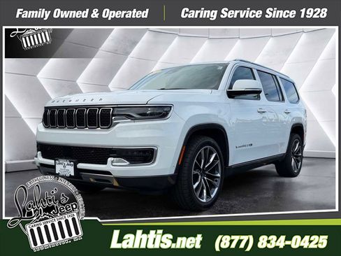 Used 2022 Jeep Wagoneer Series III w/ Premium Group I image 1