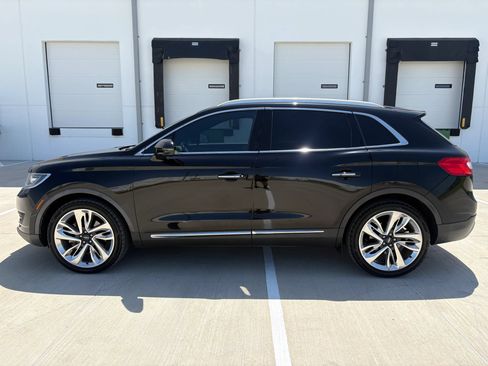 Used 2016 Lincoln MKX Reserve w/ Enhanced Security Package FWD image 6