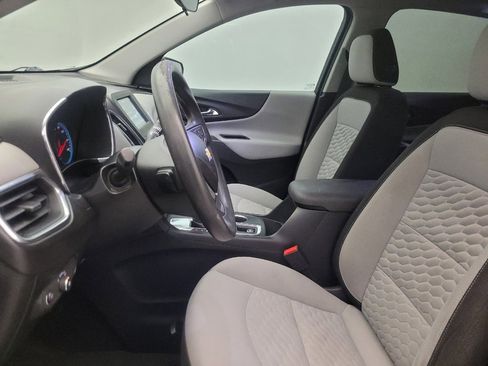 Used 2018 Chevrolet Equinox LS image 17