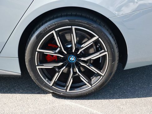 Used 2023 BMW i4 eDrive40 w/ M Sport Package RWD image 10