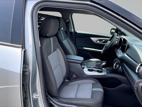 Used 2023 Chevrolet Blazer LT w/ Convenience Package FWD image 8
