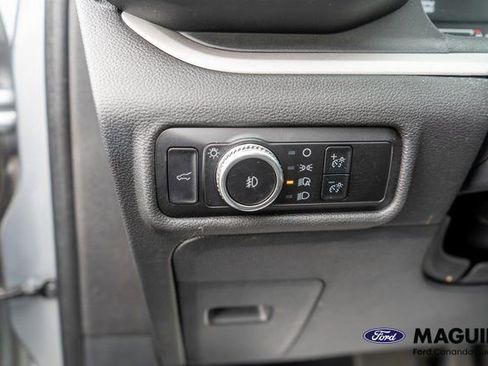 Used 2023 Ford Explorer XLT w/ Equipment Group 202A AWD/4WD image 21