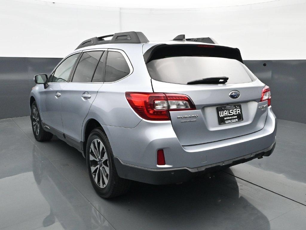 Used 2017 Subaru Outback 3.6R Limited AWD/4WD image 5