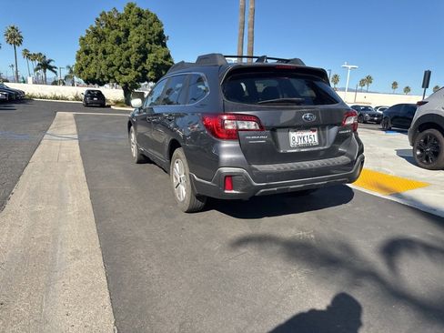 Used 2019 Subaru Outback 2.5i Premium image 17