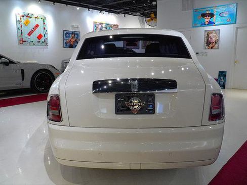 Used 2009 Rolls-Royce Phantom Sedan image 20