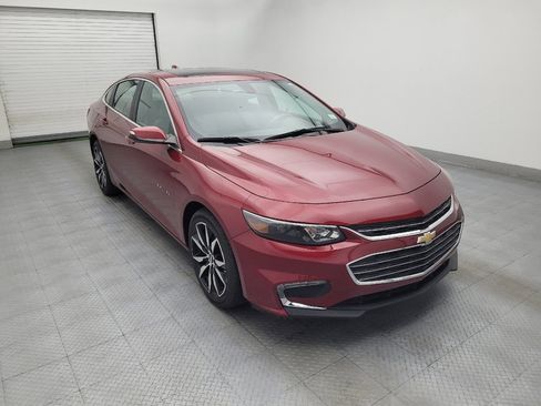 Used 2018 Chevrolet Malibu LT w/ Leather Package FWD image 13