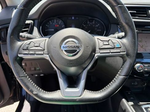 Used 2022 Nissan Rogue Sport SL FWD image 32