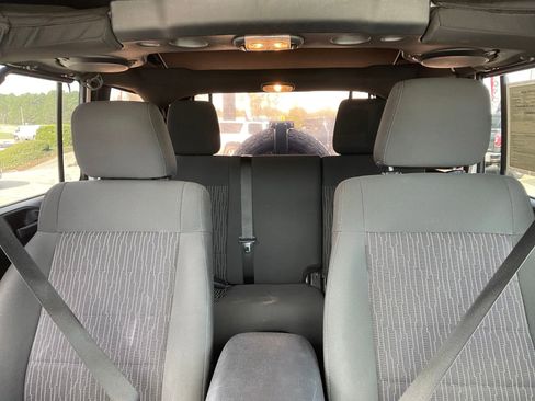 Used 2012 Jeep Wrangler Unlimited Sahara w/ Connectivity Group image 28