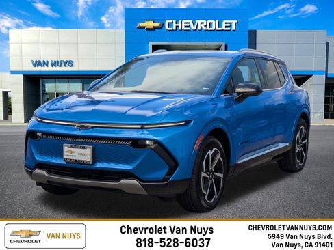 Used 2024 Chevrolet Equinox EV LT w/ LPO, Blackout Package FWD image 1