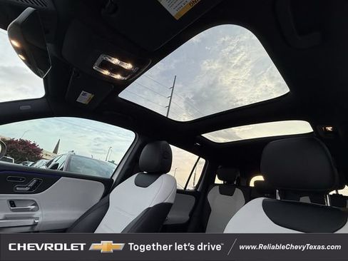 Used 2022 Mercedes-Benz GLB 250 image 28