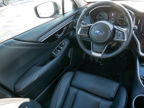 Certified 2023 Subaru Outback Limited image 9