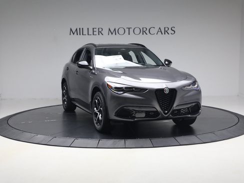 New 2026 Alfa Romeo Stelvio Sprint AWD/4WD image 11