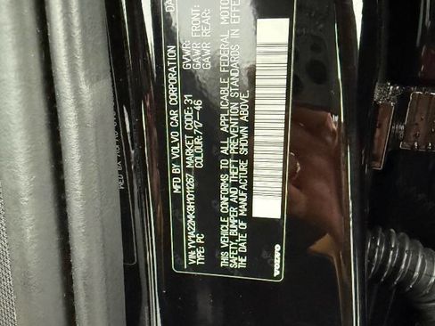 Used 2017 Volvo S90 T6 Momentum w/ Vision Package image 23