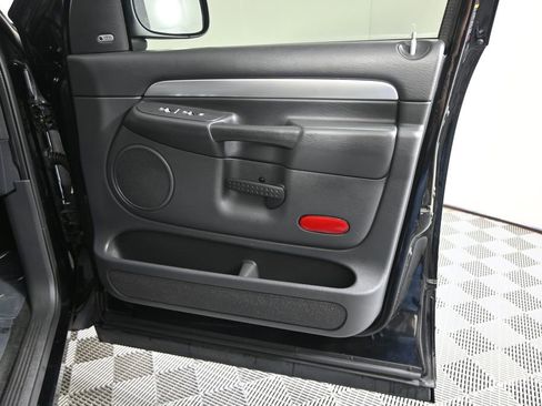 Used 2005 Dodge Ram 1500 Truck 2WD Quad Cab image 13