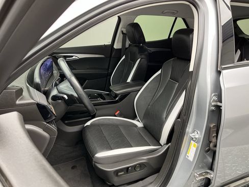 Certified 2024 Buick Envision Sport Touring AWD/4WD image 9
