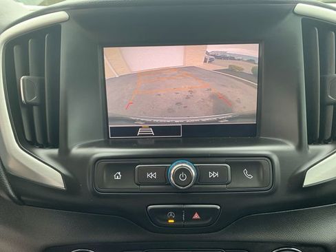 Used 2023 GMC Terrain SLE w/ Driver Convenience Package AWD/4WD image 24