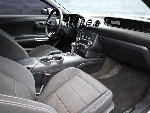 Used 2015 Ford Mustang Coupe image 13