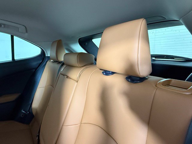 Used 2022 Lexus UX 200 FWD image 25