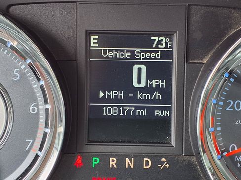 Used 2015 Chrysler Town & Country Touring-L w/ Driver Convenience Group FWD image 15