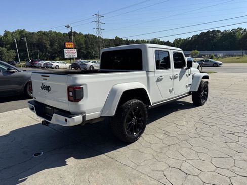 Used 2022 Jeep Gladiator Overland AWD/4WD image 11