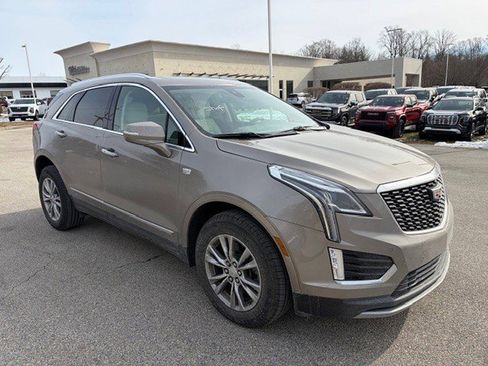 Certified 2023 Cadillac XT5 Premium Luxury image 3