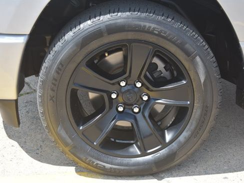 Used 2021 RAM 1500 Big Horn AWD/4WD image 11