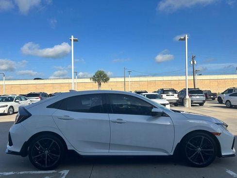 Used 2021 Honda Civic Sport image 4