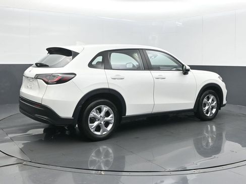 Certified 2025 Honda HR-V LX image 22