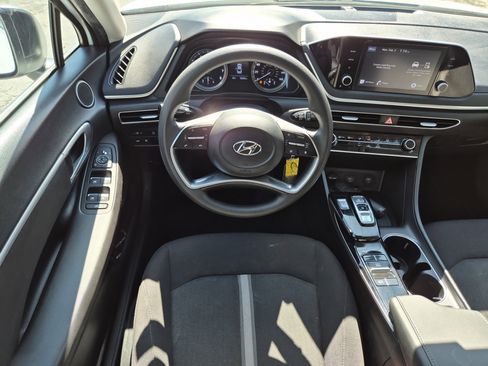 Used 2023 Hyundai Sonata SE FWD image 11