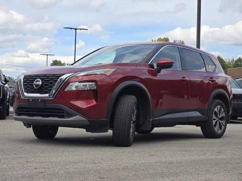 Used 2021 Nissan Rogue SV FWD image 11