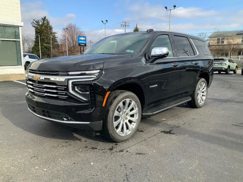 New 2026 Chevrolet Tahoe Premier w/ Sun And Tow Package AWD/4WD image 3
